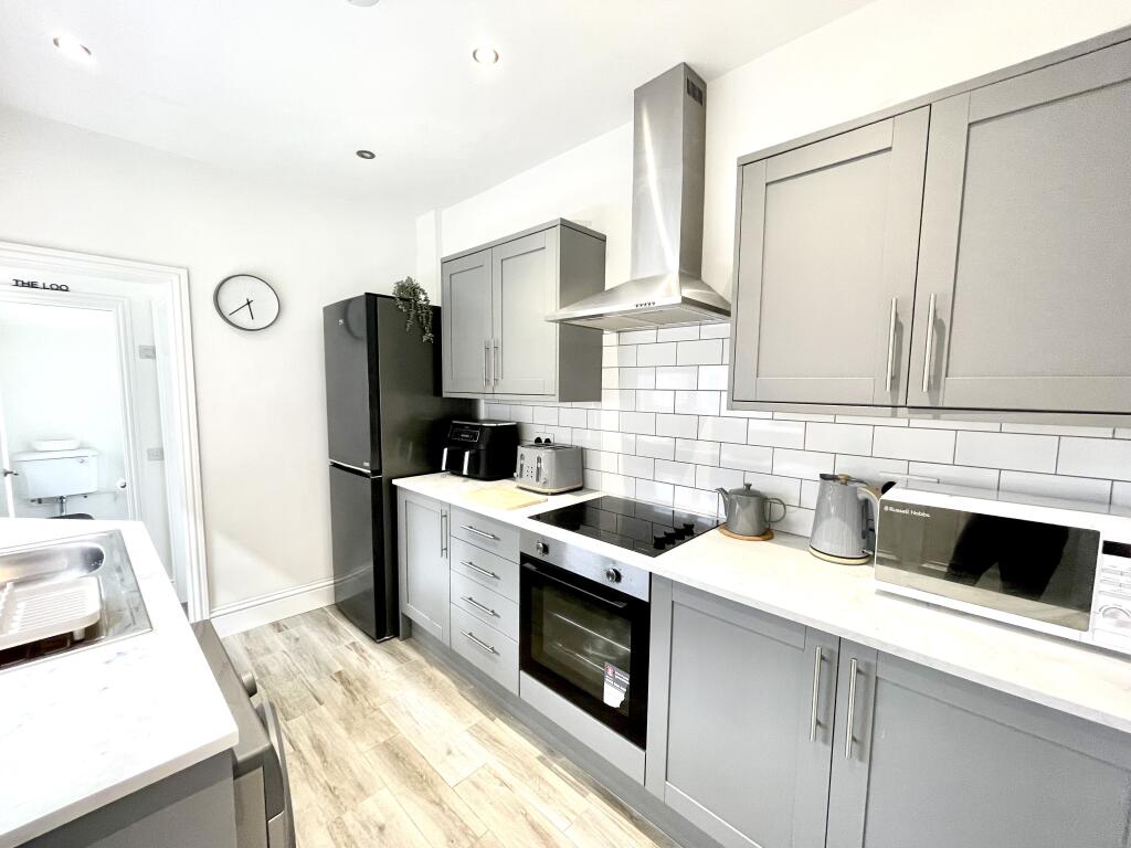 House in Doncaster - View 4