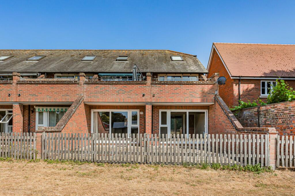 Main image of property: Portway Mews, Portway, Wantage, Oxfordshire, OX12