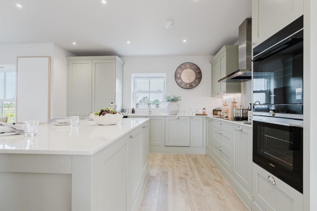 House in Manningtree, Mistley - View 5