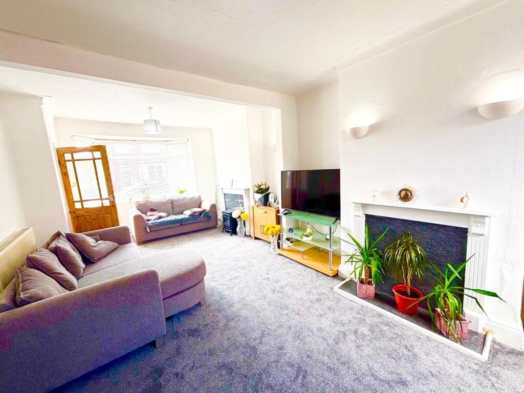 House in Tameside, Greater Manchester - View 4
