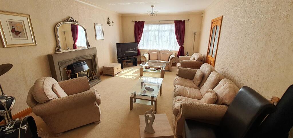 Additional image 3 of Englestede Close, Handsworth Wood, Birmingham