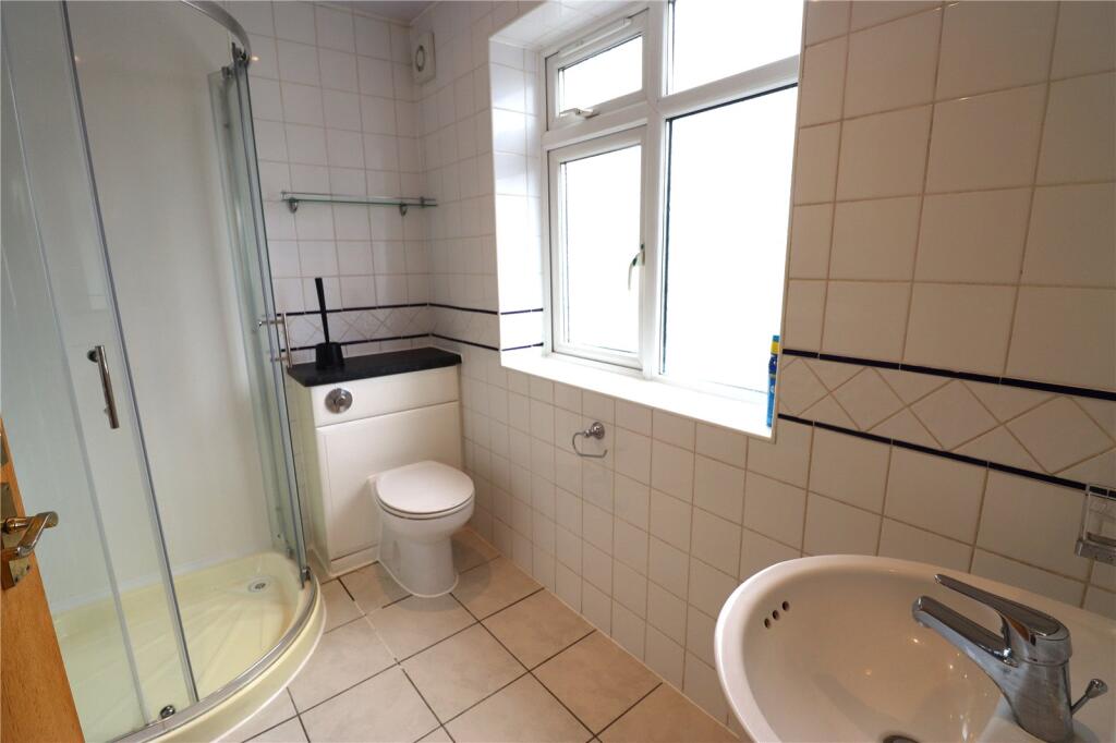 Apartment in Southall - View 2