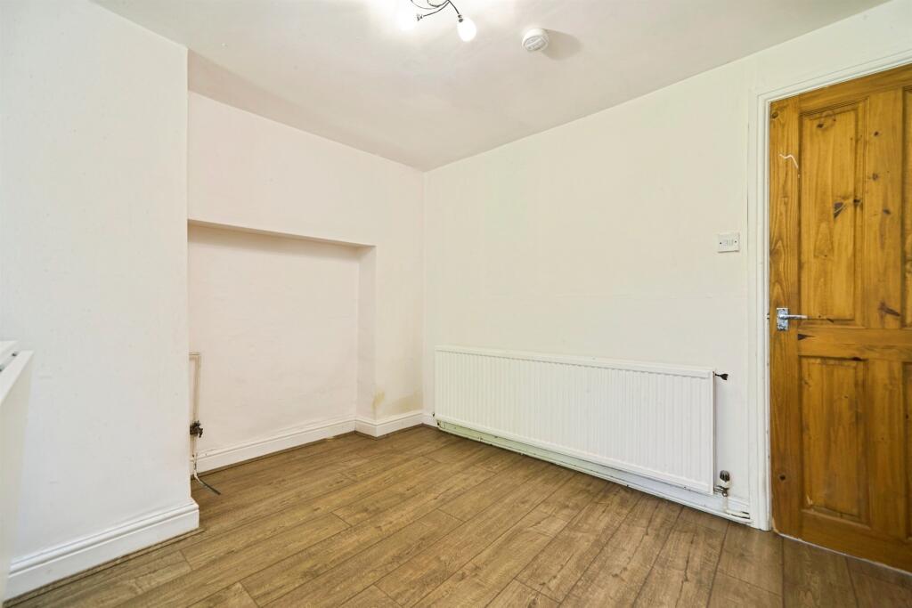 House in Bradford, Keighley - View 6