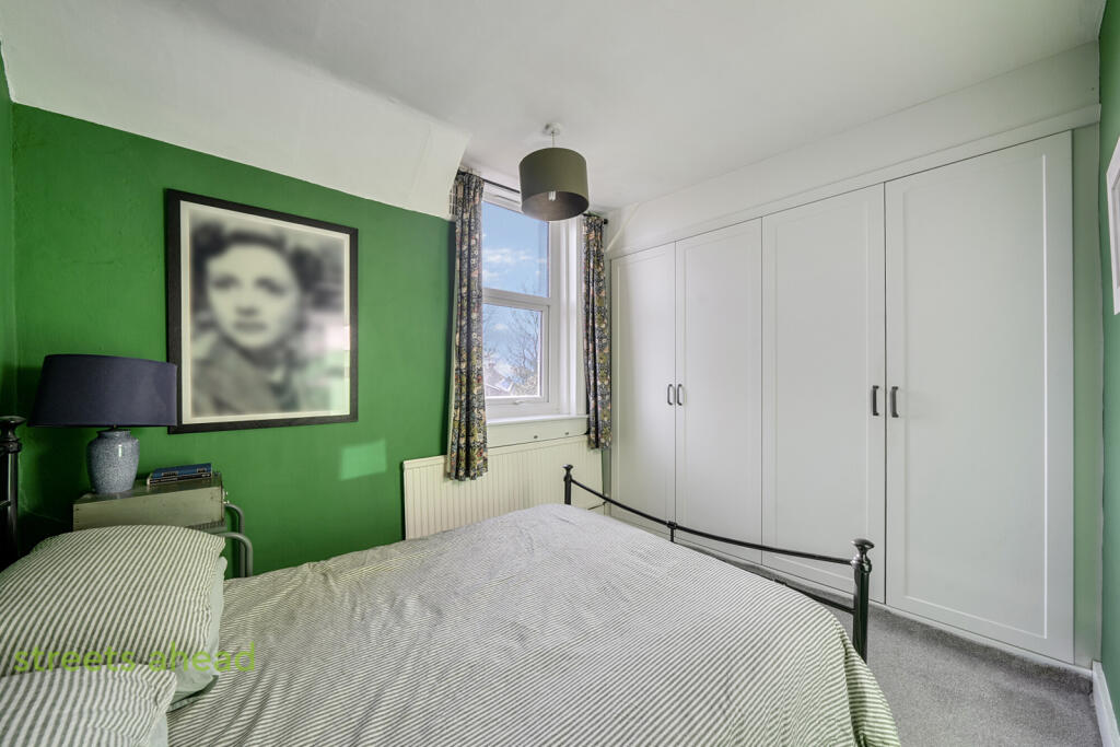 Apartment in London, Upper Norwood - View 2