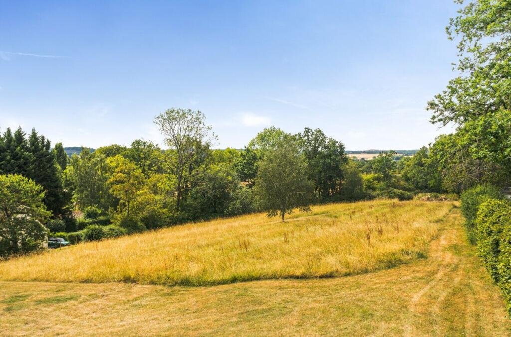 House in Hart, Crondall - View 3