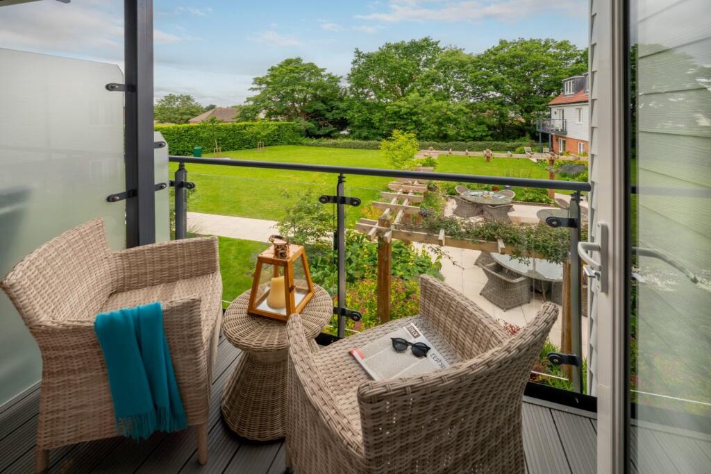 Apartment in Tunbridge Wells, Hawkhurst - More