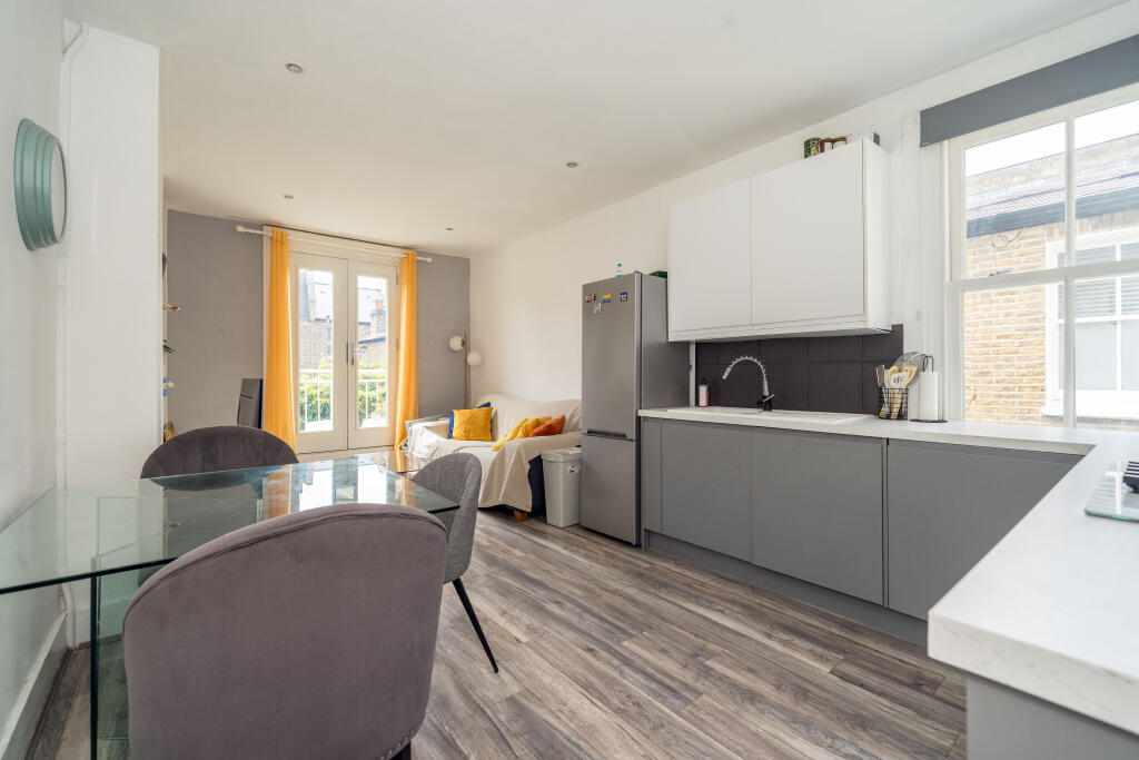 Main image of property: Sedlescombe Road, London, SW6