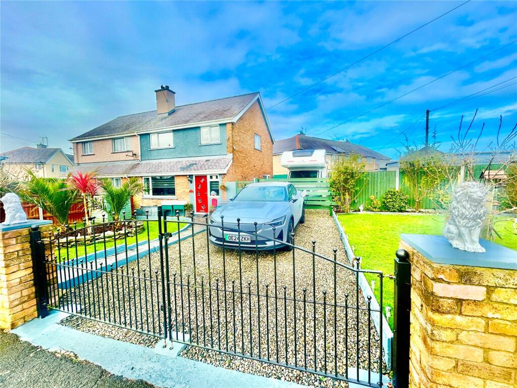 Main image of property: Maes Mona, Amlwch, Isle of Anglesey, LL68