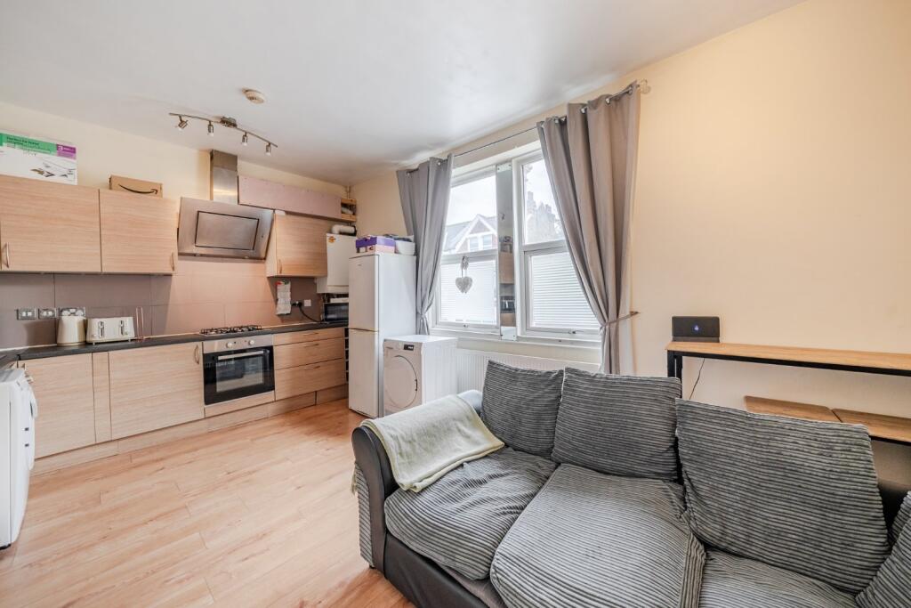 Main image of property: Garratt Lane, Earlsfield, London, SW18