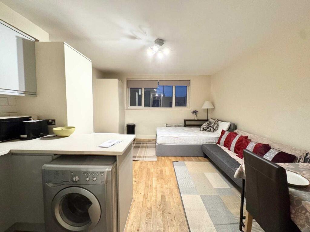 Main image of property: Farm Ln SW6