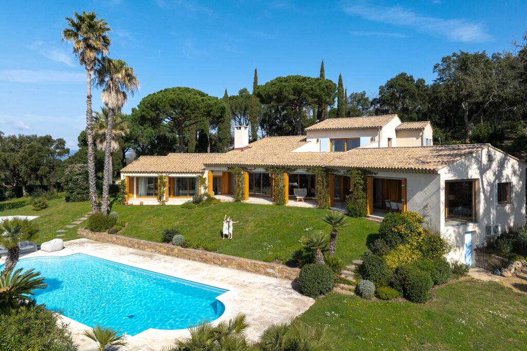 Main image of property: Gassin, Var, Provence-Alps-Cote d`Azur