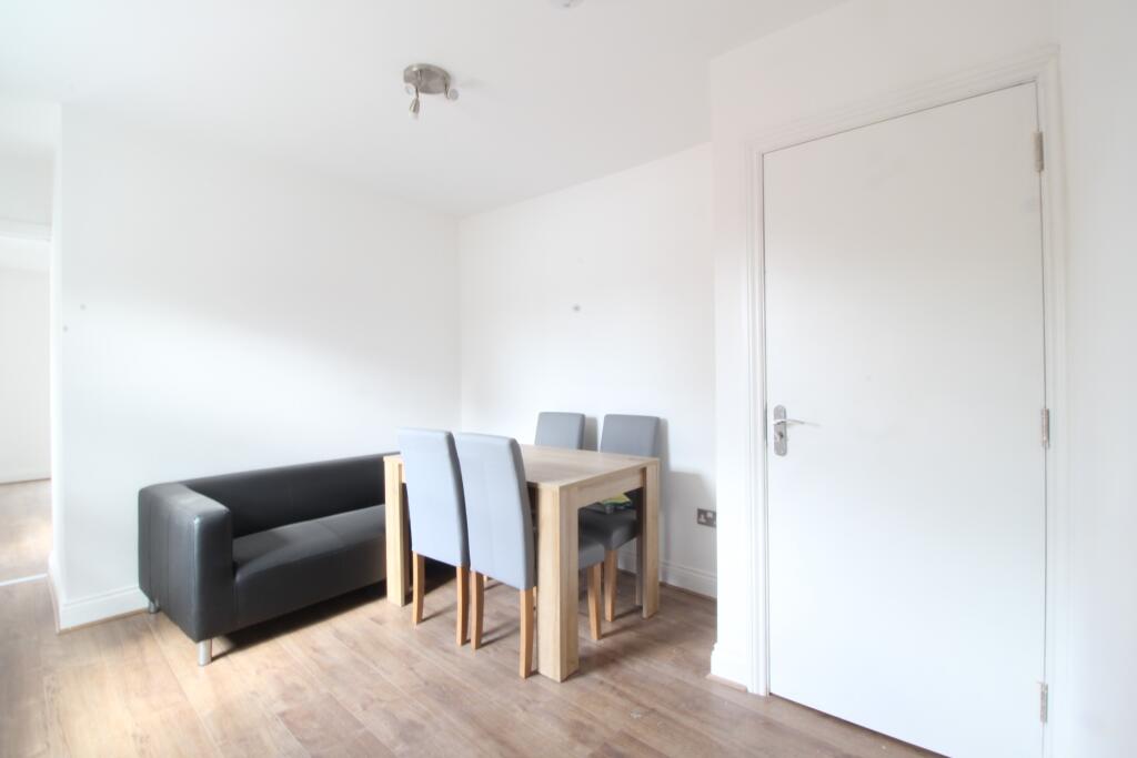 Main image of property: Queen Street, Maidenhead, SL6