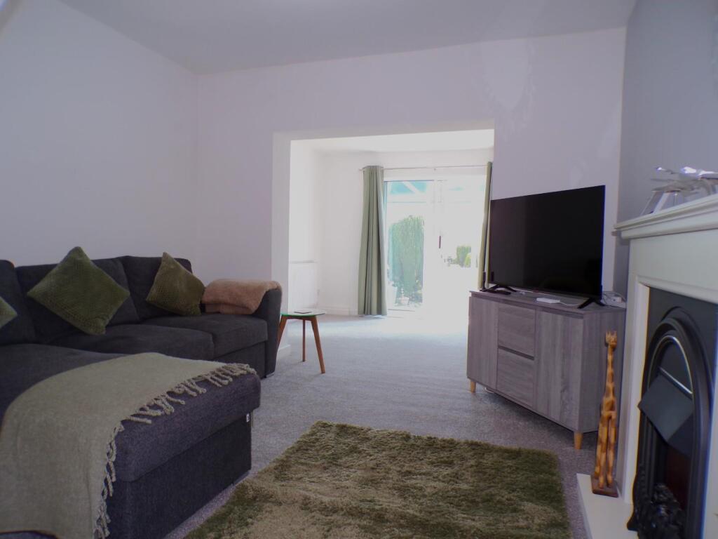 Cosgrove Crescent, Failsworth, Manchester photo 3