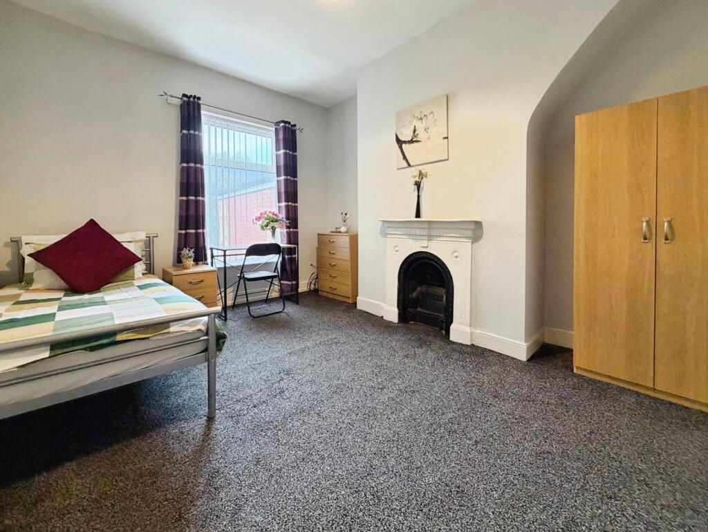 Main image of property: Liverpool Road, Eccles, Manchester, Greater Manchester, M30