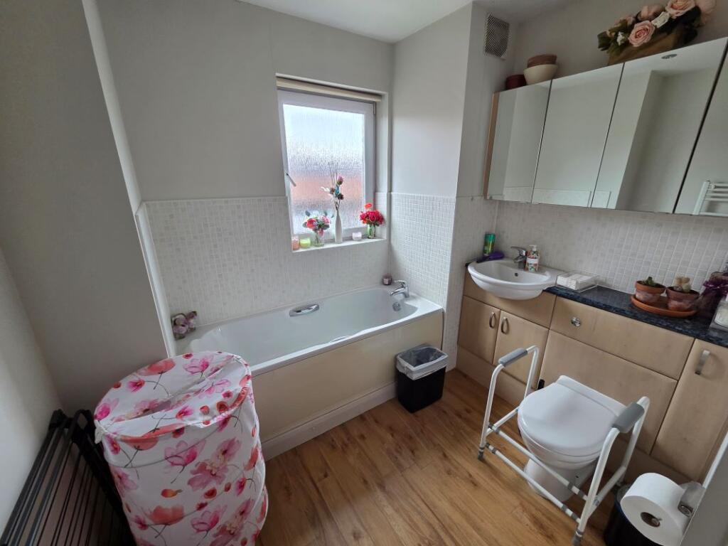 Additional image 8 of Flat 7 Gaiety House, Regent Street, Smethwick, West Midlands, B66 3BF