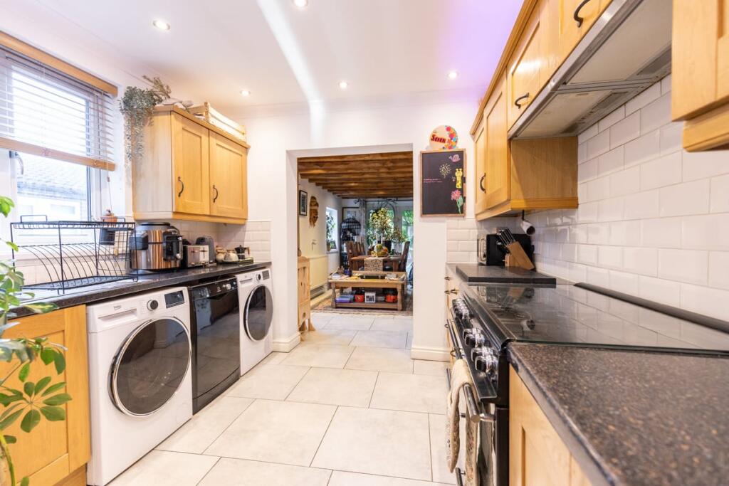 House in Hull, Mile House, Garden Village - More