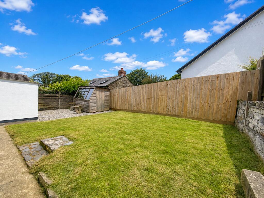 Compass West, Tregadillett, Launceston, Cornwall, PL15 photo 4