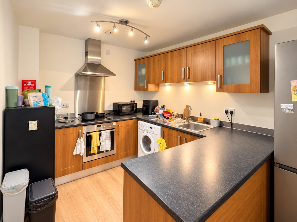 Flat 3, 99 Denmark Road, Rusholme photo 3