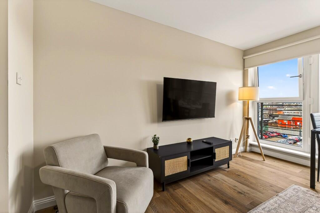 Apartment in Glasgow, Kingston - View 5
