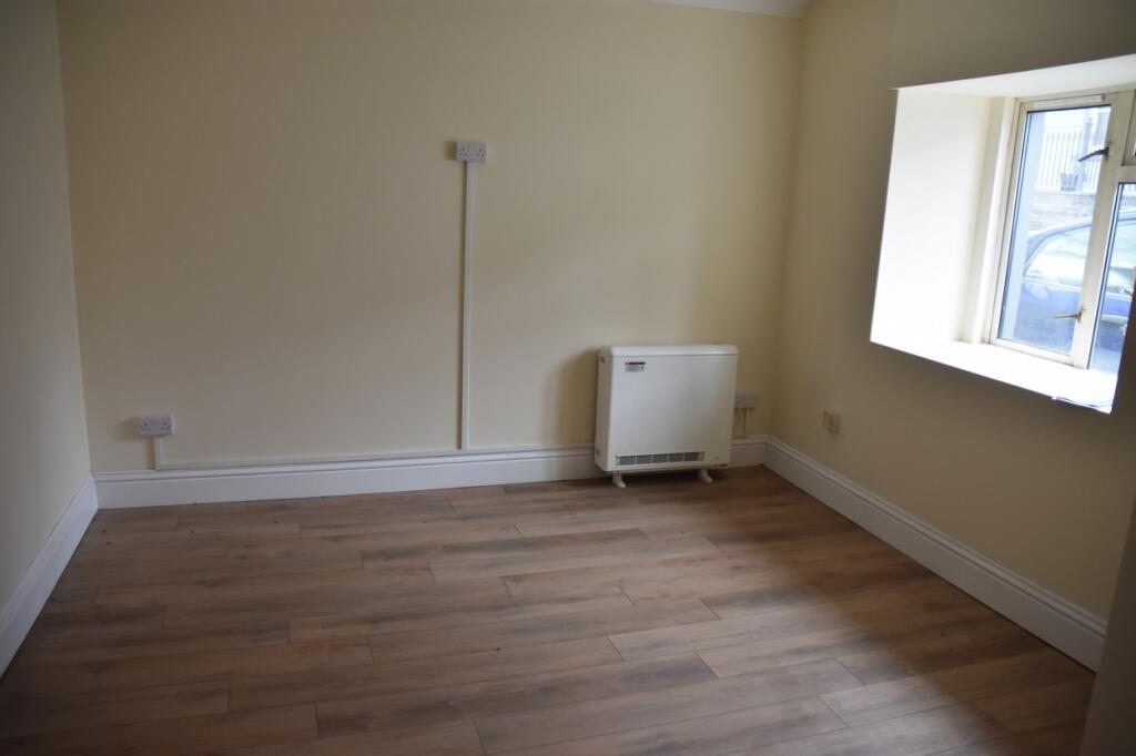 House in Castell Newydd Emlyn / Newcastle Emlyn, Aber-Arad - View 3