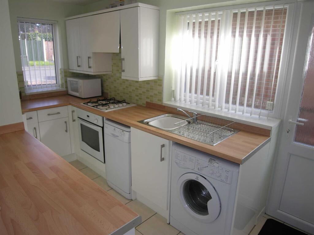 Belvedere Close, Mickleover, Derby photo 2