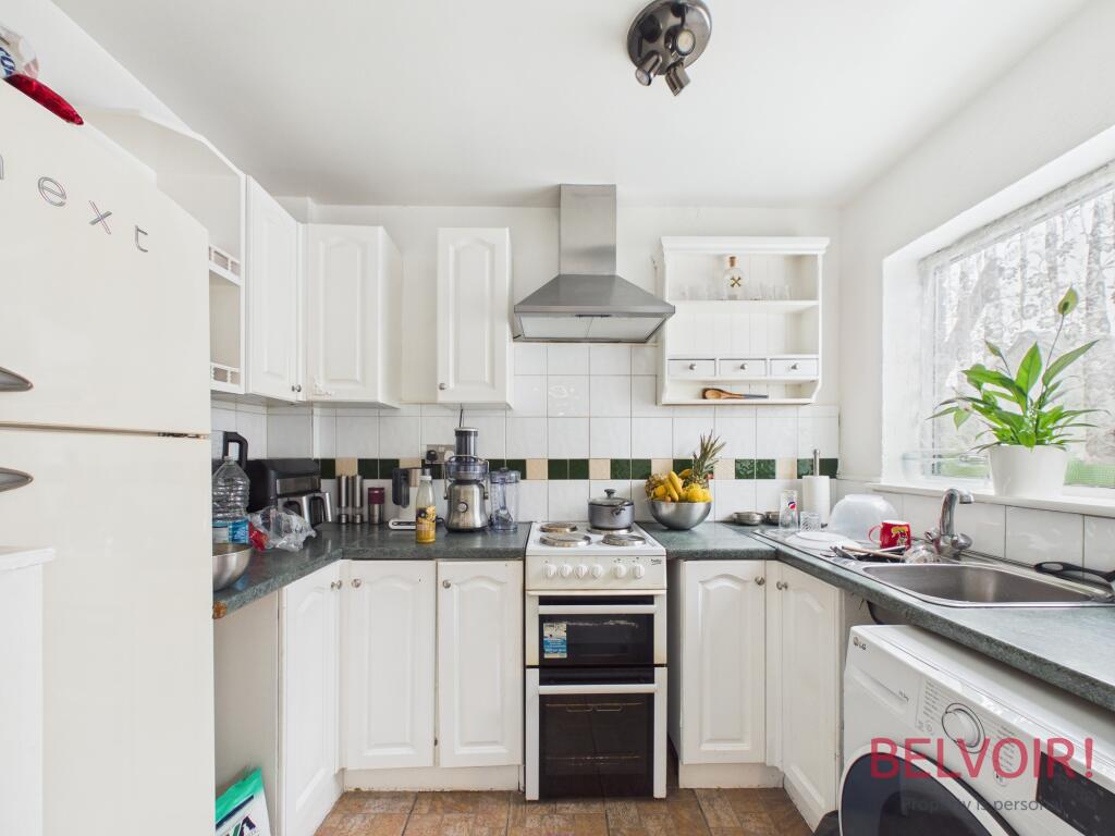 Central Avenue, Blidworth, NG21 photo 4