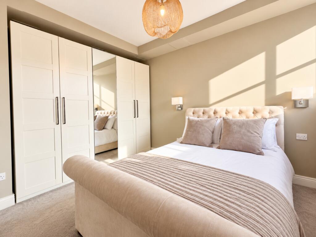 Apartment in Chelmsford - View 5