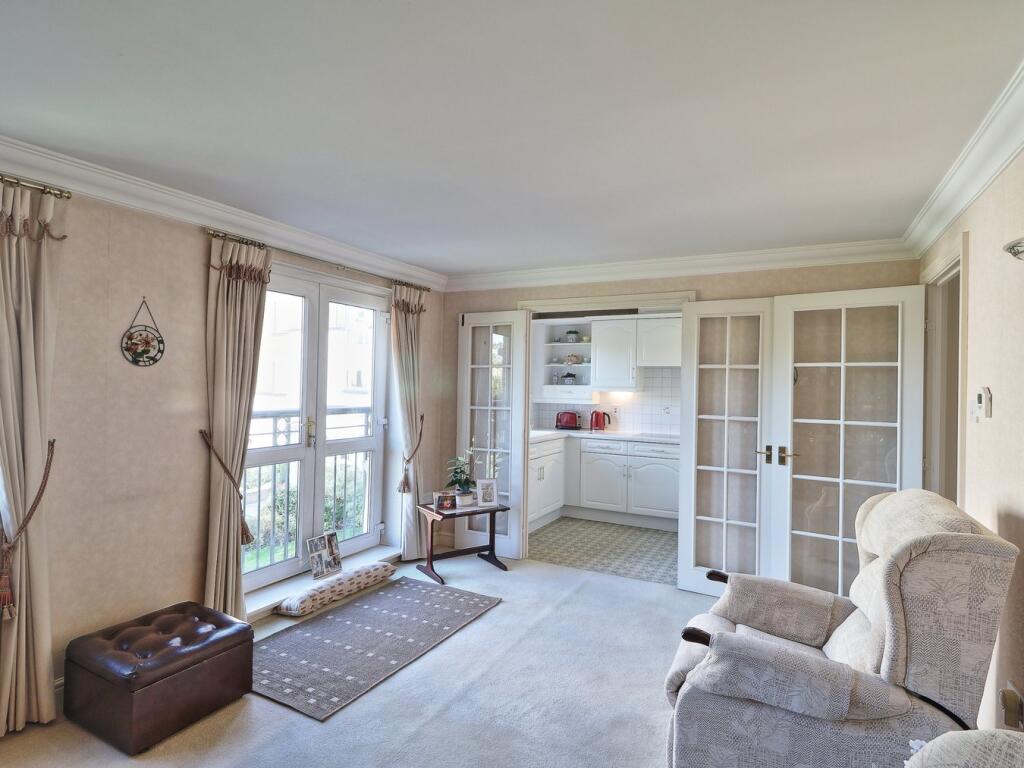 Crosshall Road, Eaton Ford, St Neots, PE19 photo 4