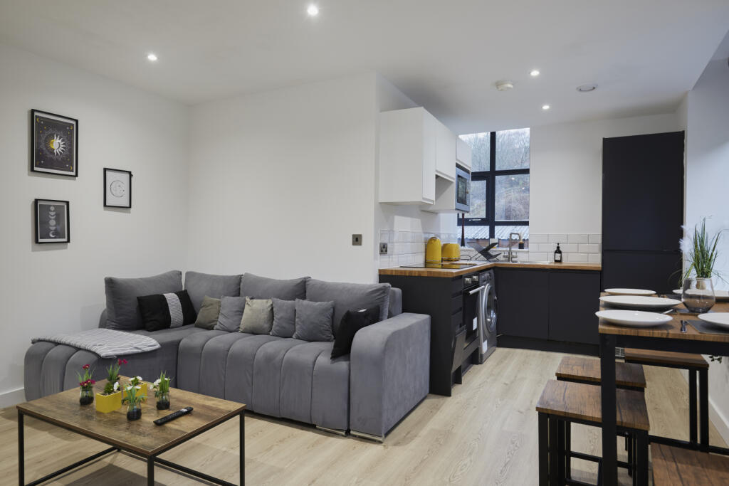 Apartment in Kirklees, Holme Valley - View 2