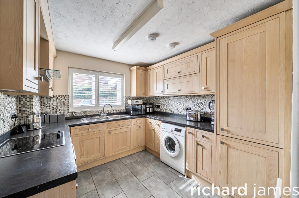 House in Swindon - View 3