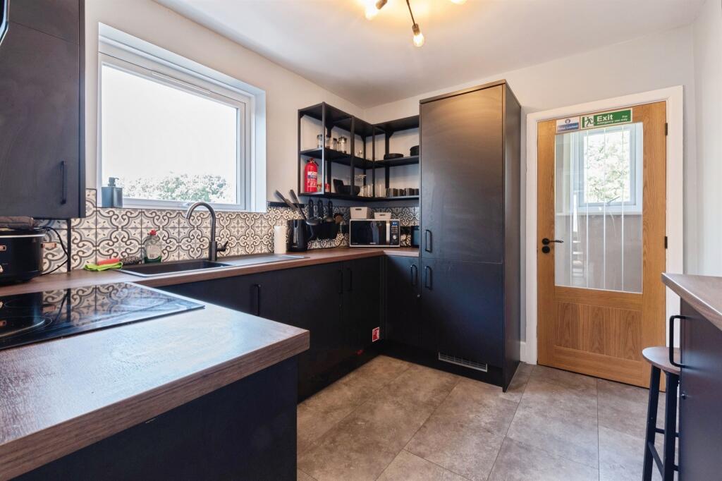 Apartment in Bournemouth - View 4