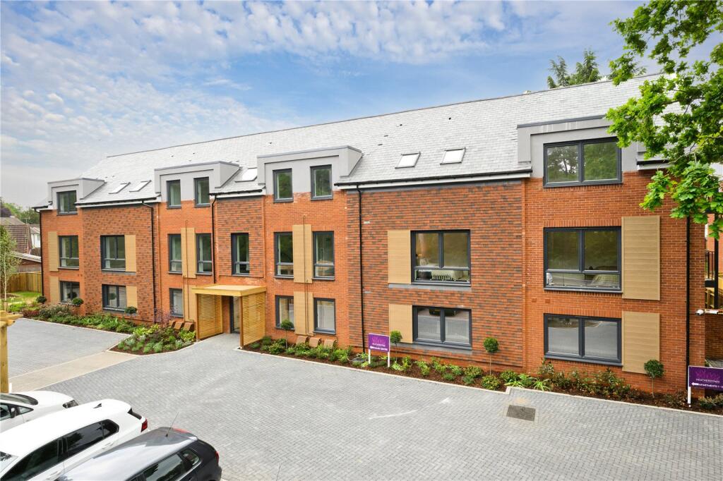 Main image of property: Shores Road, Horsell, GU21