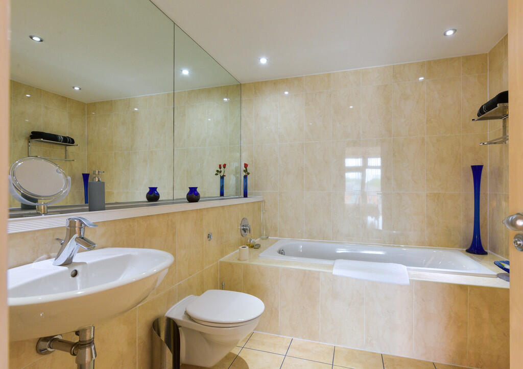 4 bedroom penthouse for rent