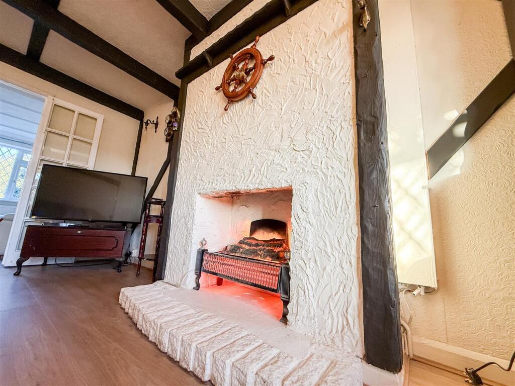 House in St Osyth, St. Osyth - More