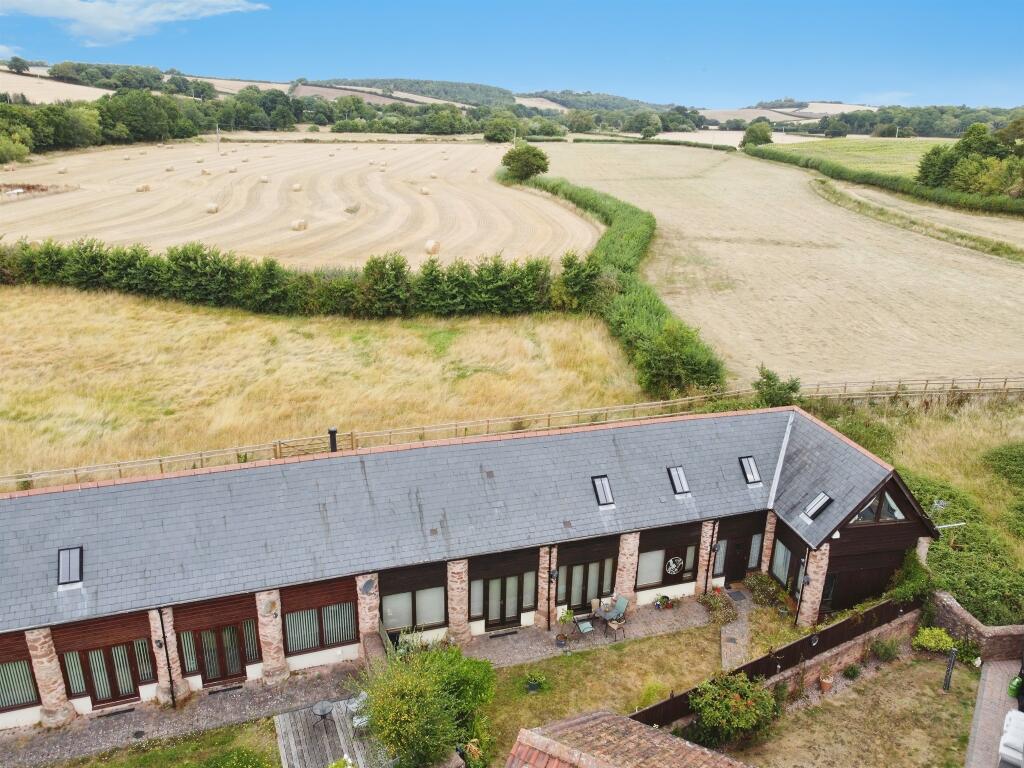 Huish Barns, Washford, WATCHET photo 2