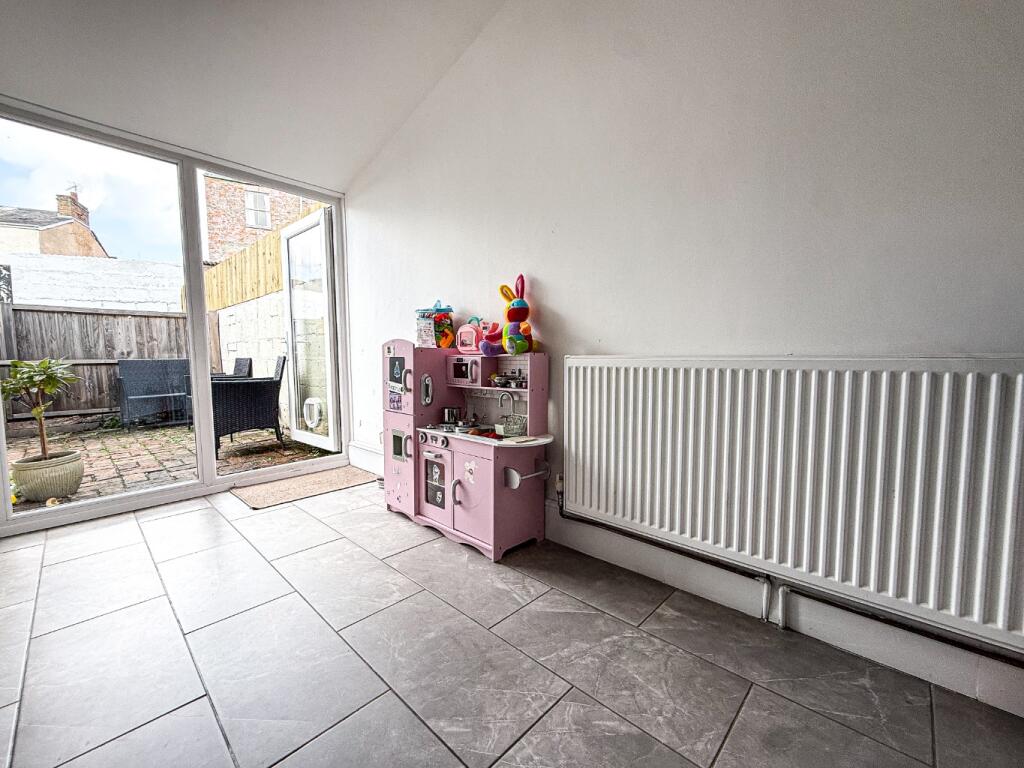 House in Taunton, Lambrook - More