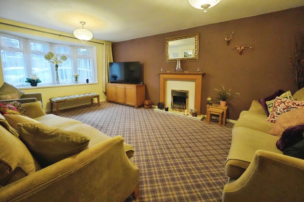 Barnfordhill Close, Oldbury, B68 image 3