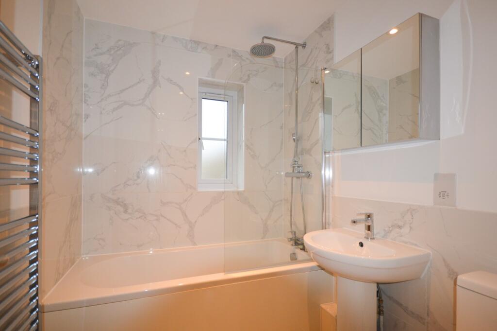 Apartment in East Hertfordshire, Hockerill, Bishop's Stortford - View 5
