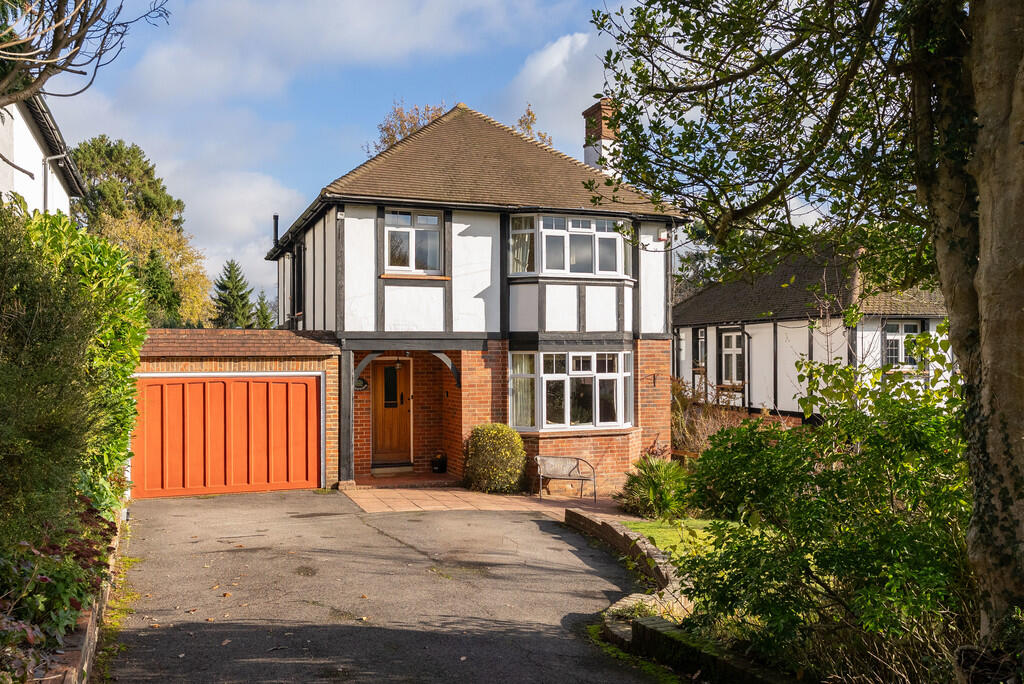 Main image of property: Treetops, 4 Glenwood