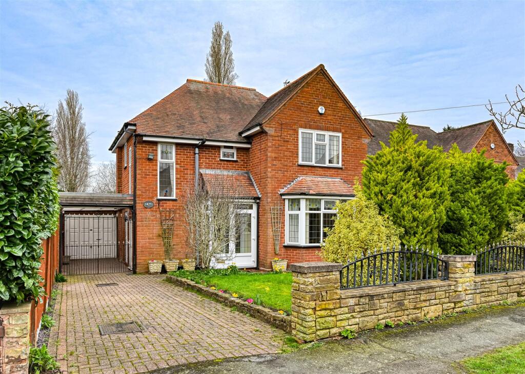 Main image of property: 40 Cranford Road, Finchfield, Wolverhampton, WV3 8EP
