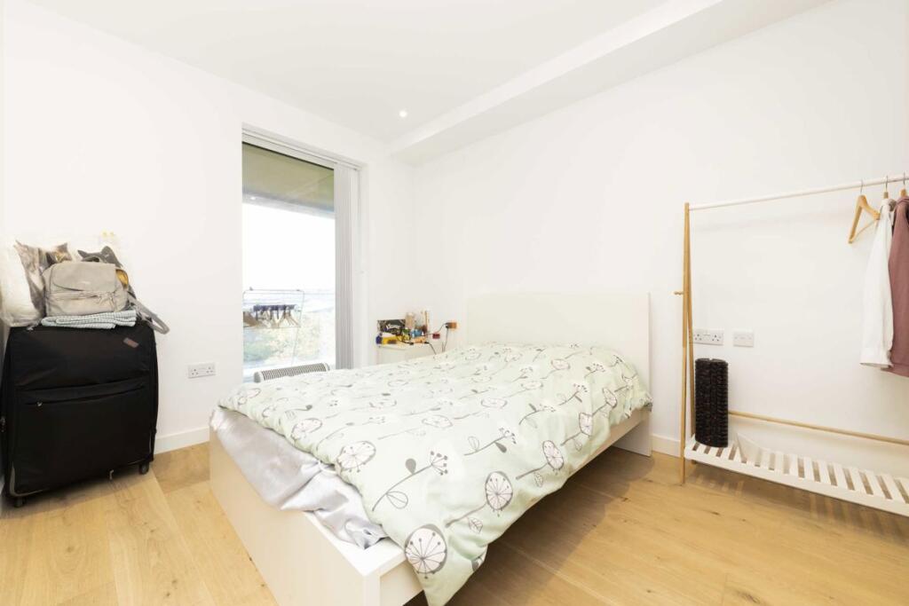 Apartment in London - View 3