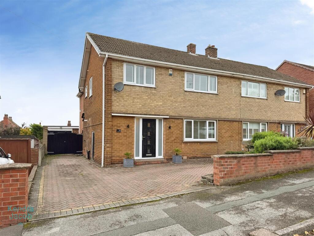 4-bed semi-detached on Kedleston Road, Worksop, £300,000