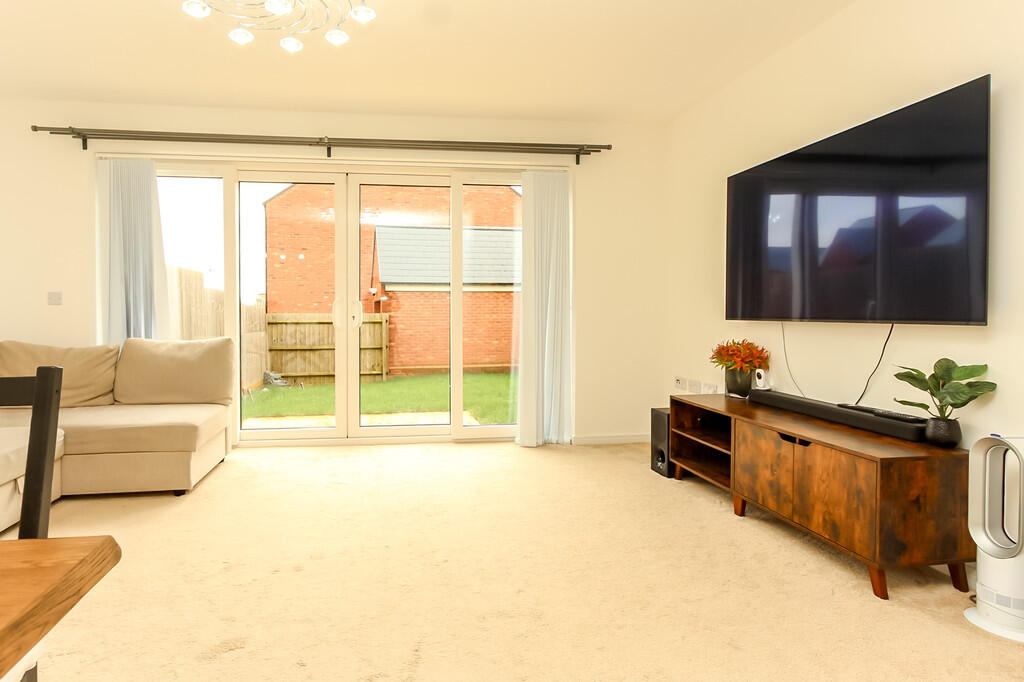 Ise Valley Way, Wellingborough - More