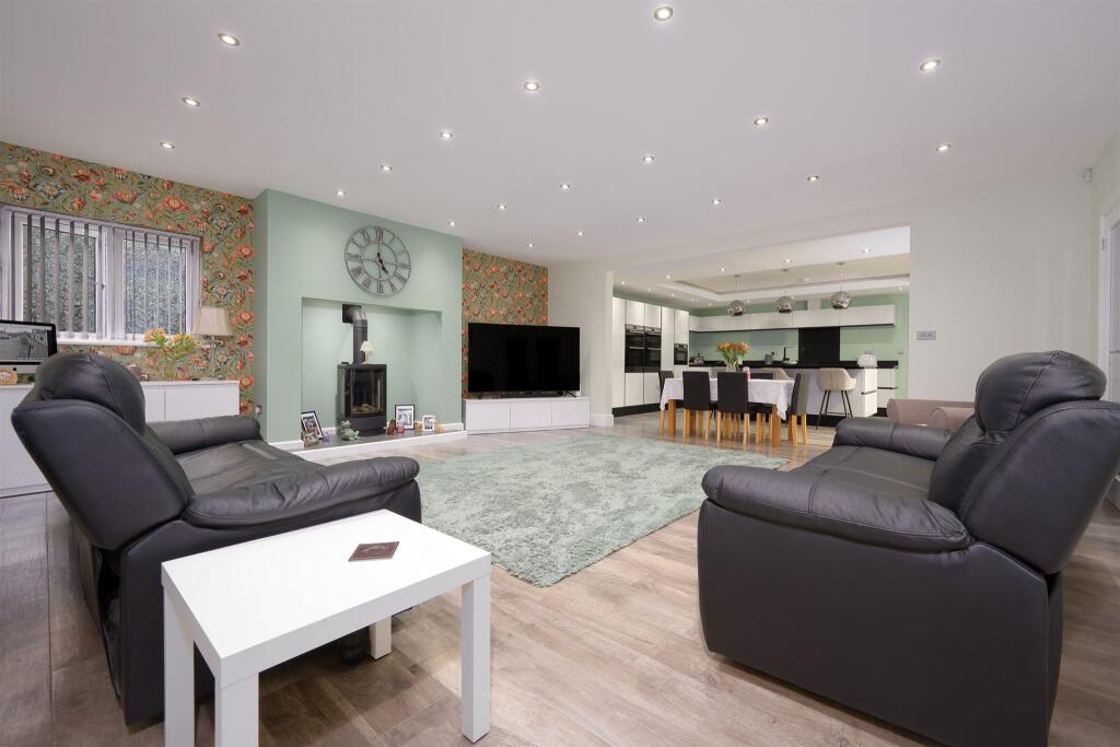 House in Kettering, Ise Lodge - View 3