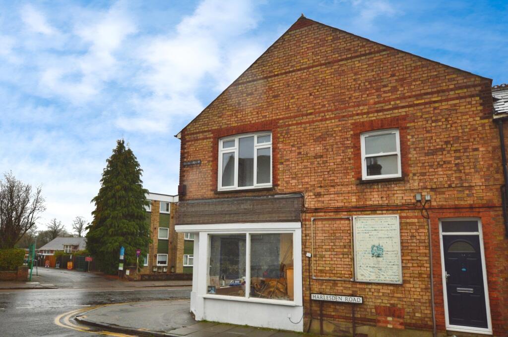 Main image of property: Hatfield Road, St Albans, AL1
