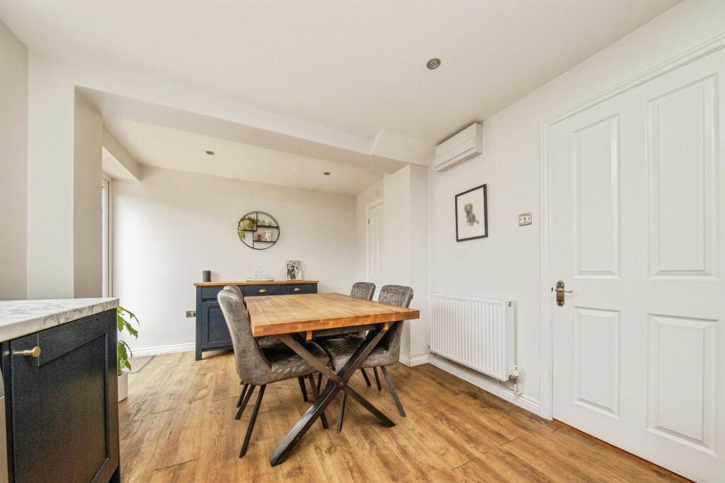 House in Ipswich - View 5