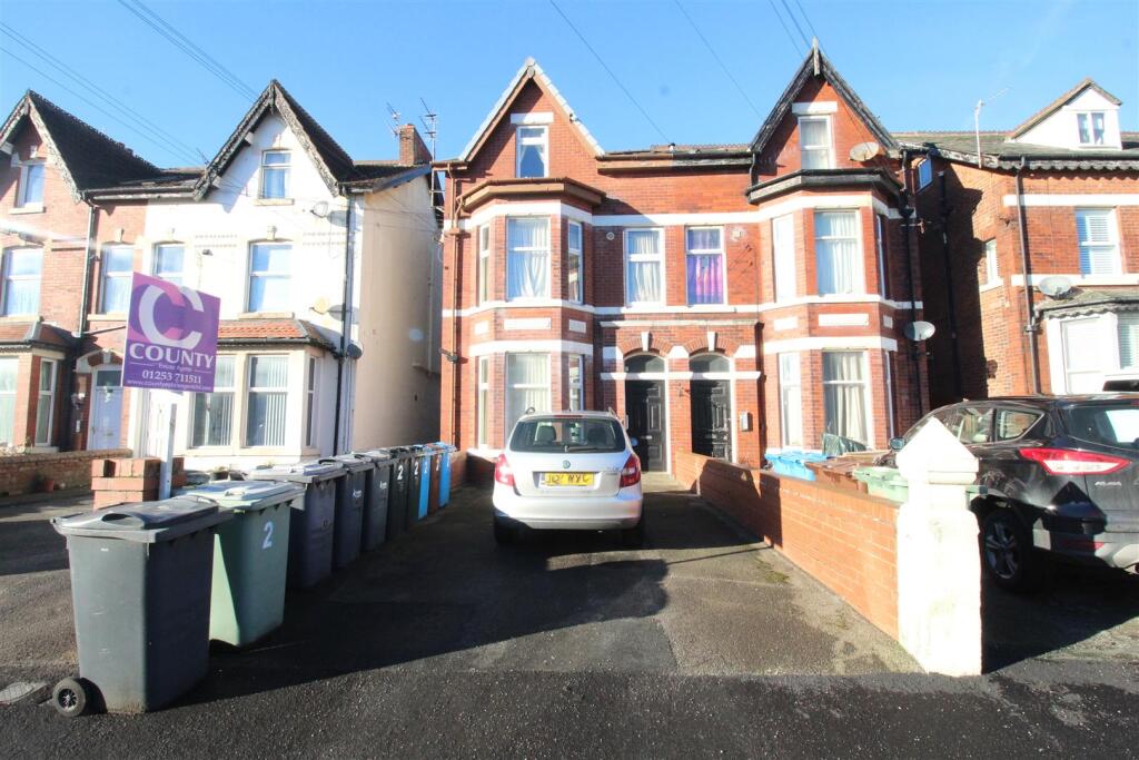 Main image of property: Lytham St Annes