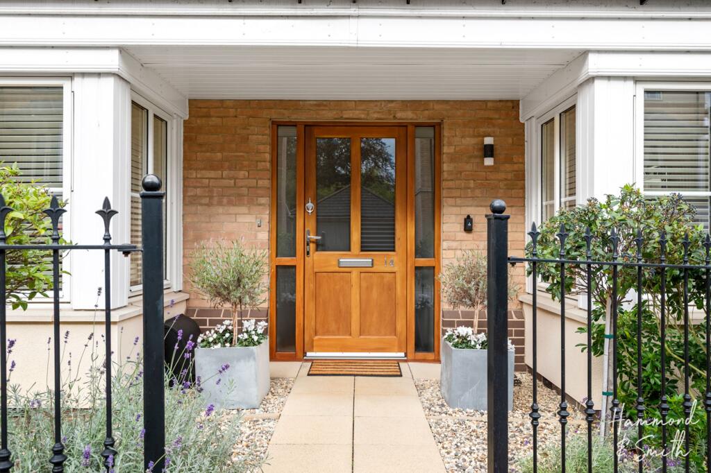 Buckingham Road, Epping, CM16 photo 2