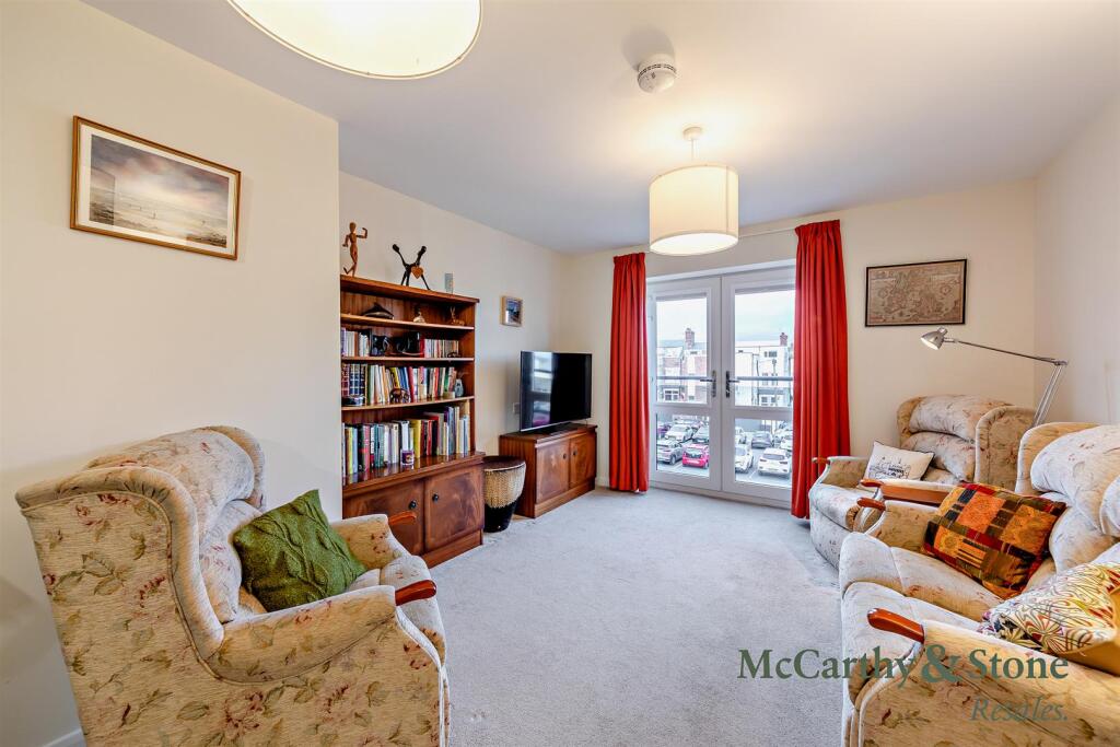 Apartment in Whitley Bay, Monkseaton - View 3