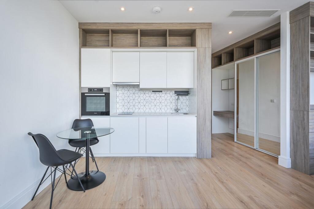 Main image of property: Aviator 2 - Residential